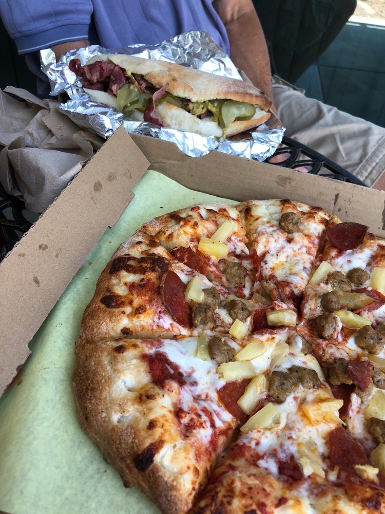 Surfer Joe’s Eatery