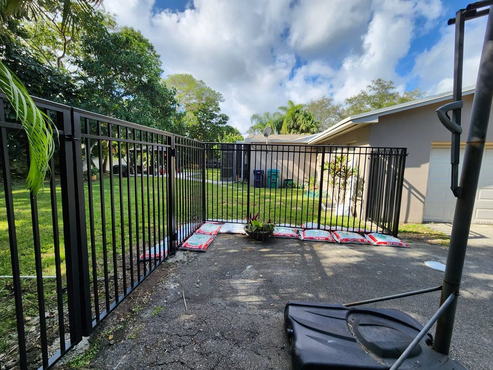 Exclusive Custom Fence and Repairs