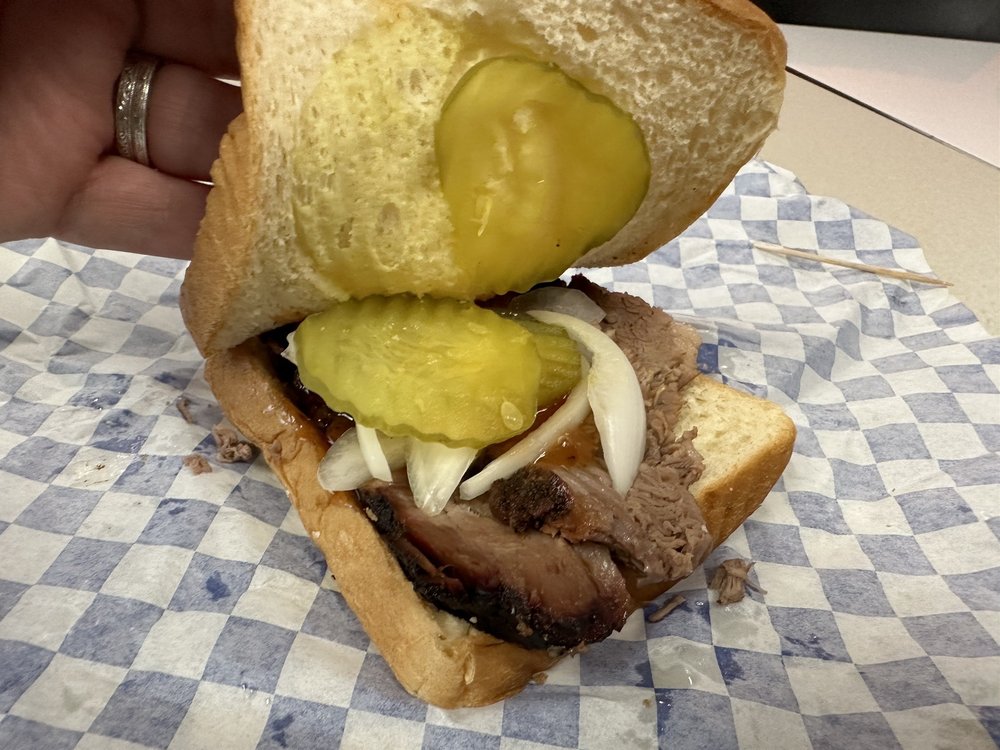 Vic's Bar-B-Que Vic's Bar-B-Que
