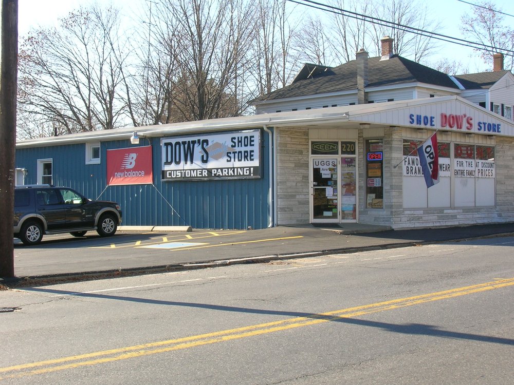 Dow Shoe Store Shoe Stores 220 West St, Gardner, MA