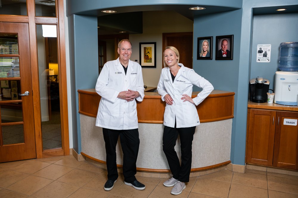 image of business University Ave Dental