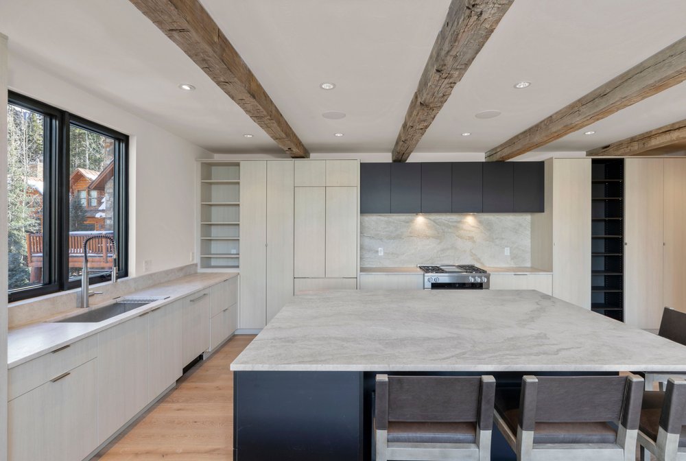 image of business Hoins Construction