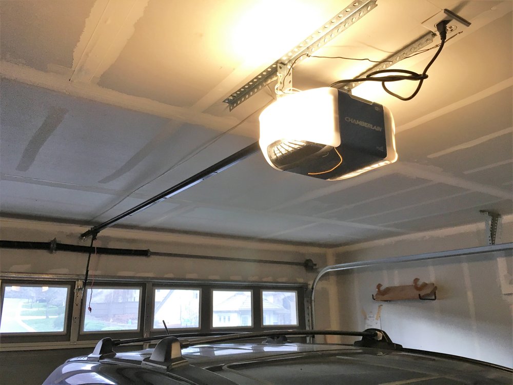 Installed A New Chamberlain 3 4 Hp Ultra Quiet Belt Drive