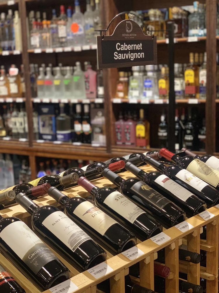 Douglaston Wine & Liquor