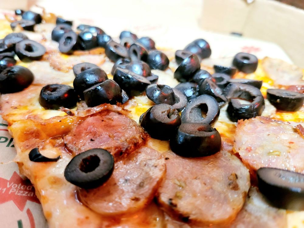Uncle Roccos Famous NY Pizza