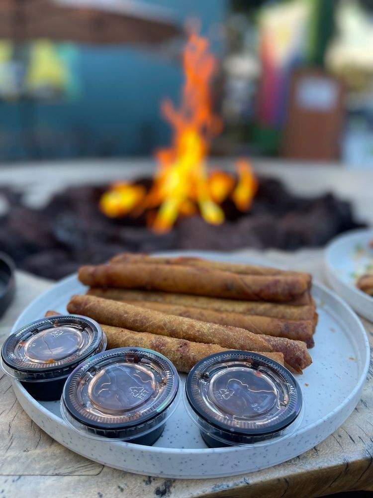 Lia’s Lumpia Lia’s Lumpia