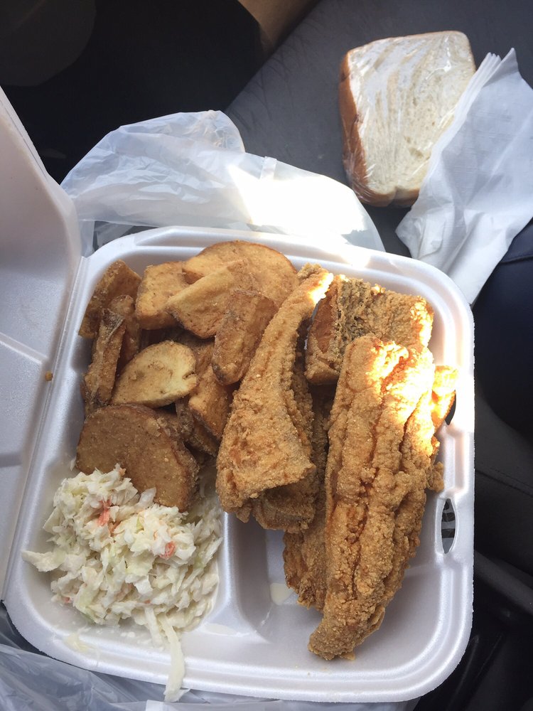 Potomac Fish House & Deli 17 Reviews Seafood Markets 3221 Rhode