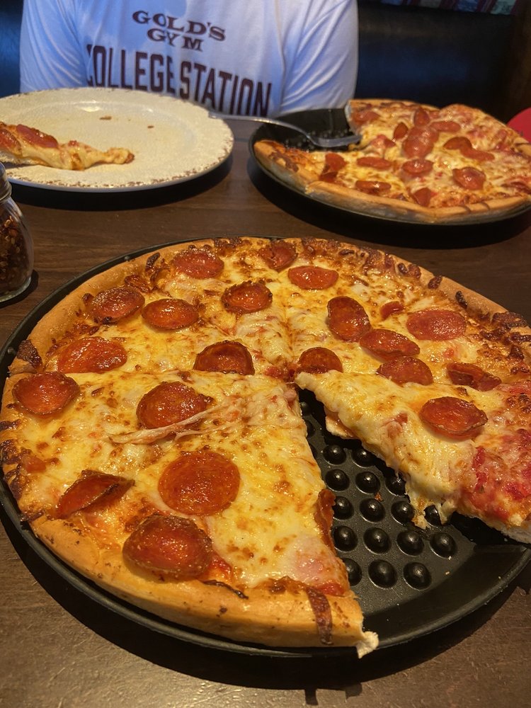 Rounder's Pizza