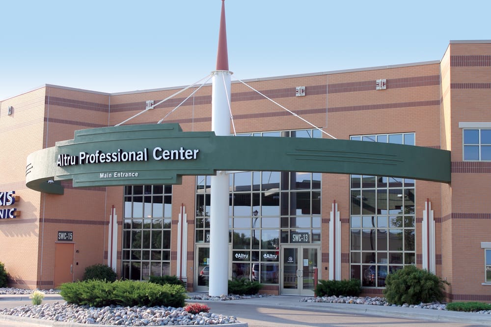 Altru’s Sports Advantage powered by EXOS Trainers 4440 S Washington