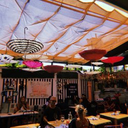 Photos For 26 Beach Restaurant Outside Yelp Photo Of 26 Beach Restaurant Venice Ca United States Left Side Dining