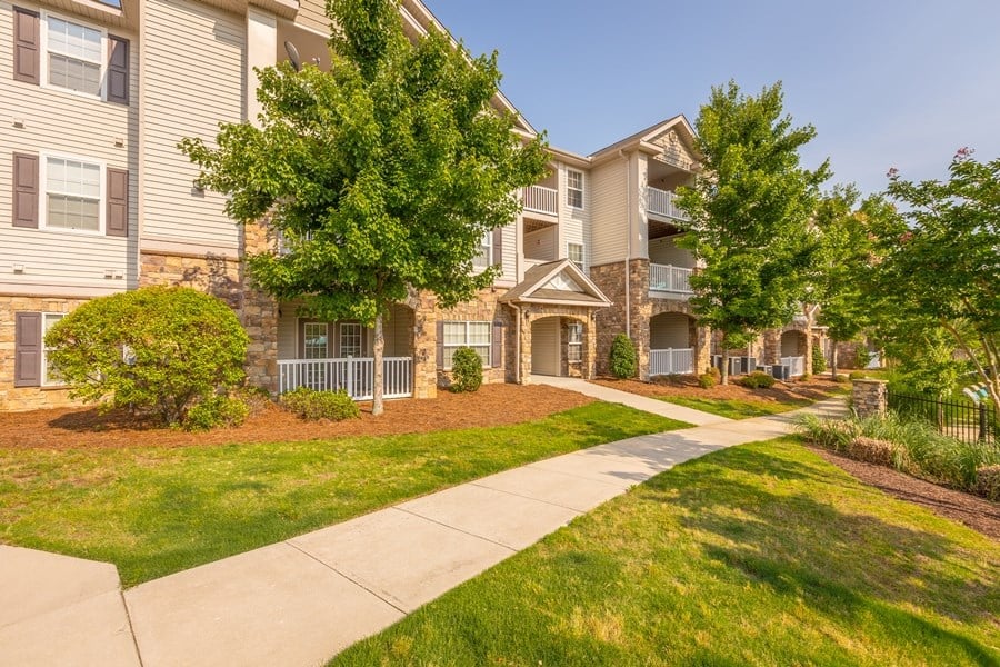 Hawthorne at the Meadows