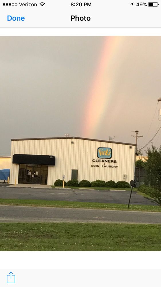 Vick's Cleaners & Coin Laundry