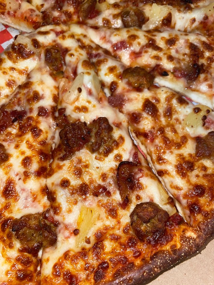 Chicago's Pizza With A Twist - Tracy