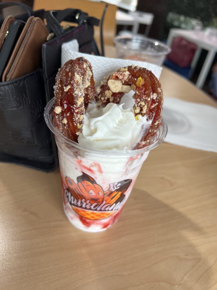 Churroland Cafe