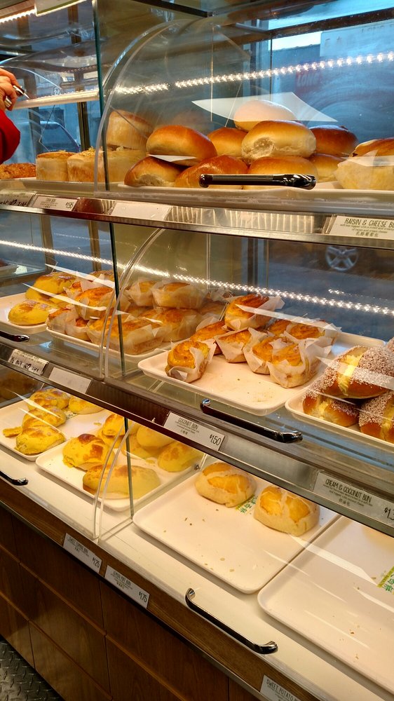 Fay Da Bakery 53 Photos & 40 Reviews Bakeries 6131 Roosevelt Ave