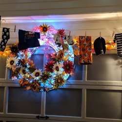 Macera S Italian Restaurant 43 Photos 83 Reviews Photo Of Macera S Italian Restaurant Cranston Ri United States Cute Decorations On