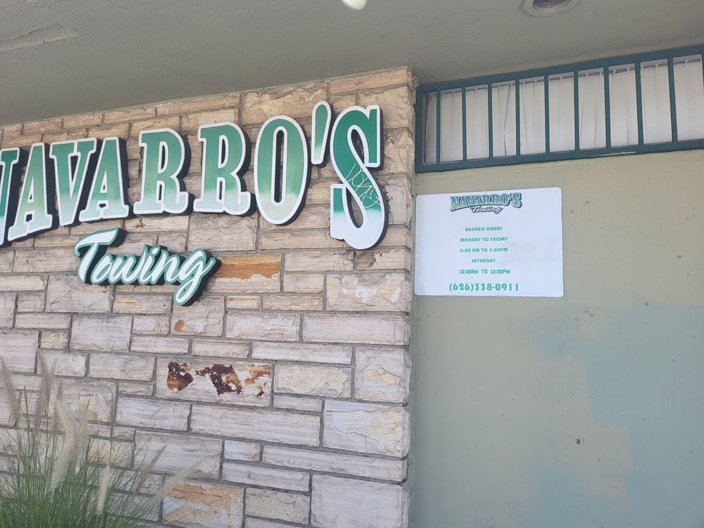 Navarro's Towing