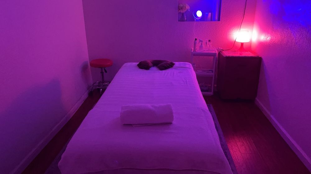 Sunday Shiatsu Spa, San Diego Roadtrippers