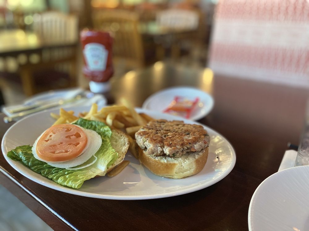 Uncle's Fish Market & Grill
