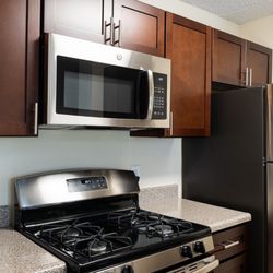 Eos 21 61 Photos 17 Reviews Apartments 140 S Van Dorn St Photo Of Eos 21 Alexandria Va United States