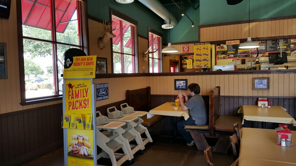 Dickey's Barbecue Pit