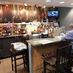 Samuel Adams Laguardia Brewhouse 13 Photos 12 Reviews Bars Photo Of Samuel Adams Laguardia Brewhouse Queens Ny United States