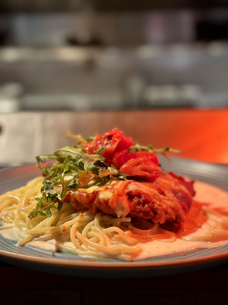 Di Mauro's Italian Restaurant & Bar