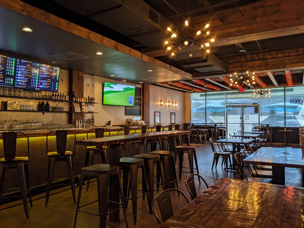 District  9 Draught Haus