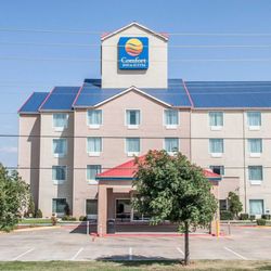 Comfort Inn Suites 27 Photos 19 Reviews Hotels 2802 Photo Of Comfort Inn Suites Elk City Ok United States