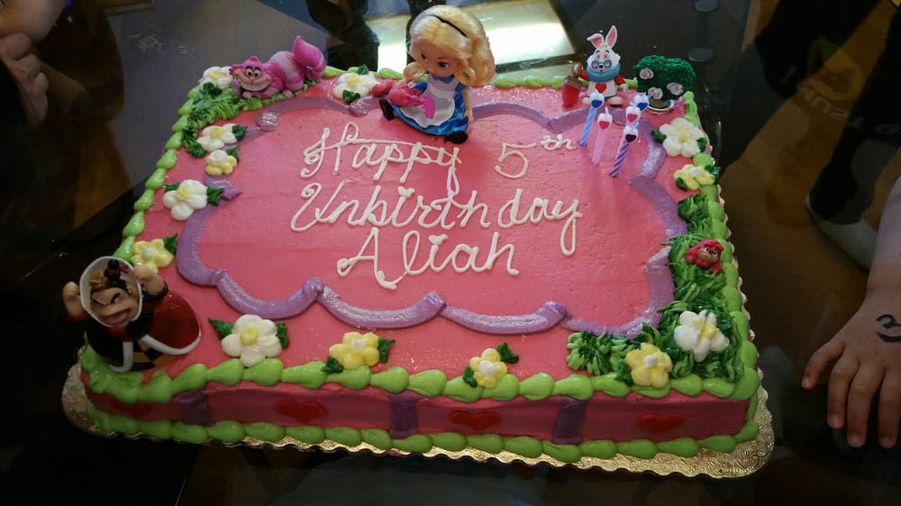 Another beautifully designed cake! Thanks for putting my visions onto