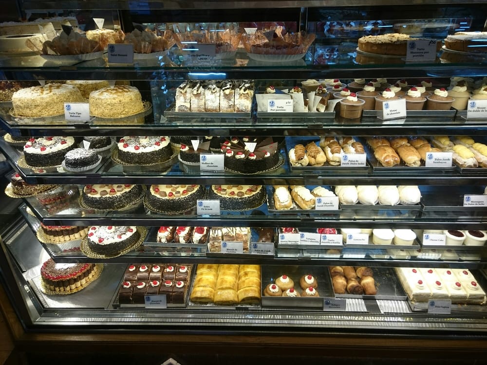 Confiteria la Pasta Frola Bakeries Av. Corrientes 1365, San Nicolás