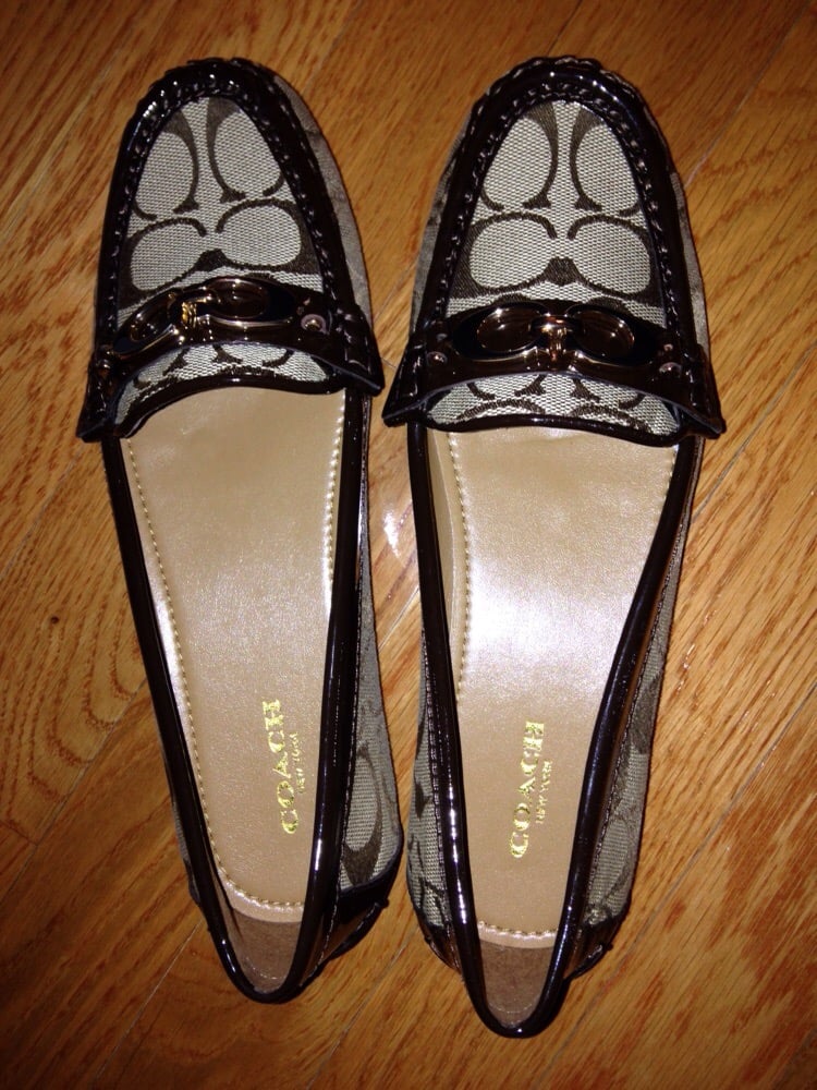 DSW Designer Shoe Warehouse