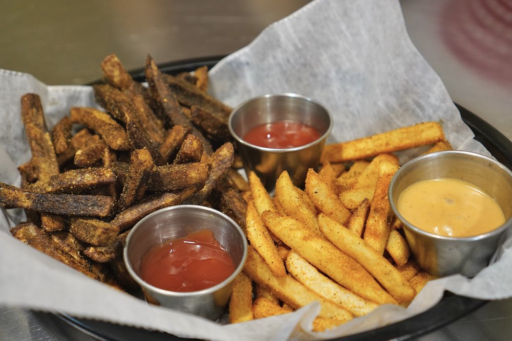 Dave's Gourmet Burgers and More