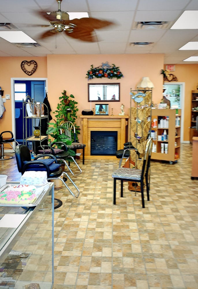 Ellie’s House Of Hair 11 Photos Hair Salons 1114 Colonnades Dr