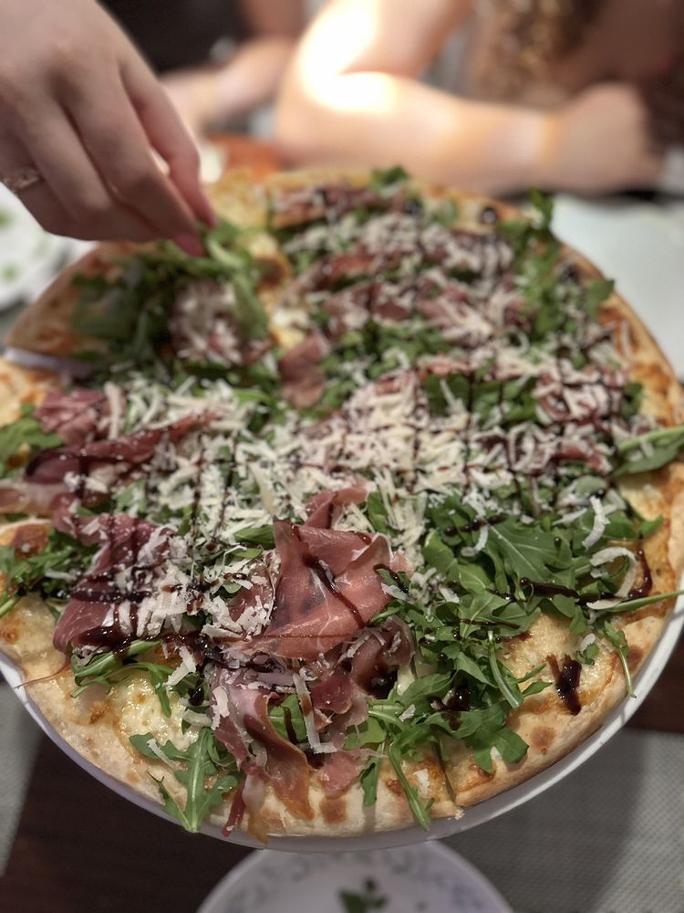 Roma Italian Bistro & Pizzeria