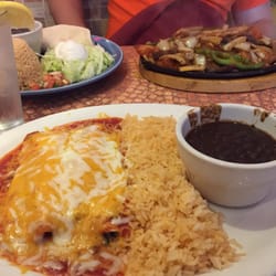 La Fiesta Closed 12 Photos 50 Reviews Mexican 8825 Centre Restaurants Mexican Pizza Photo Of La Fiesta Columbia Md United States Spinach Enchiladas For Me