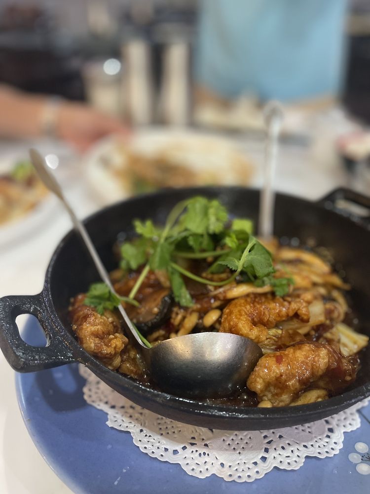 Dumpling House
