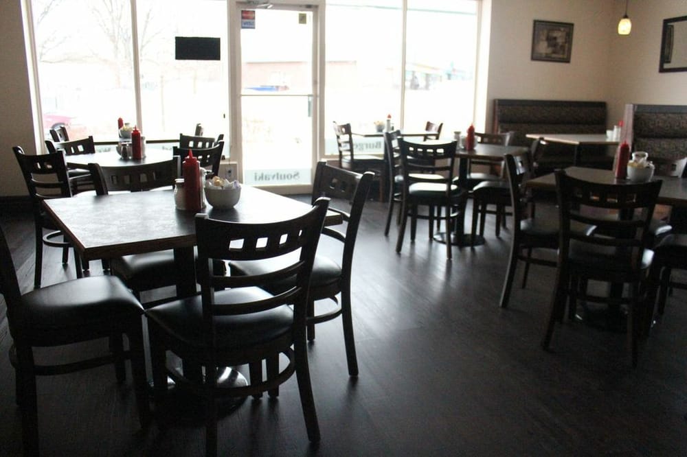 Tony's Family Diner
