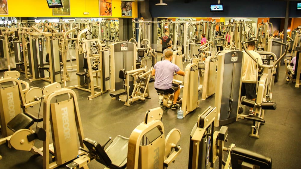 Limitless Fitness 15 Photos Gyms 1418 S Evers St