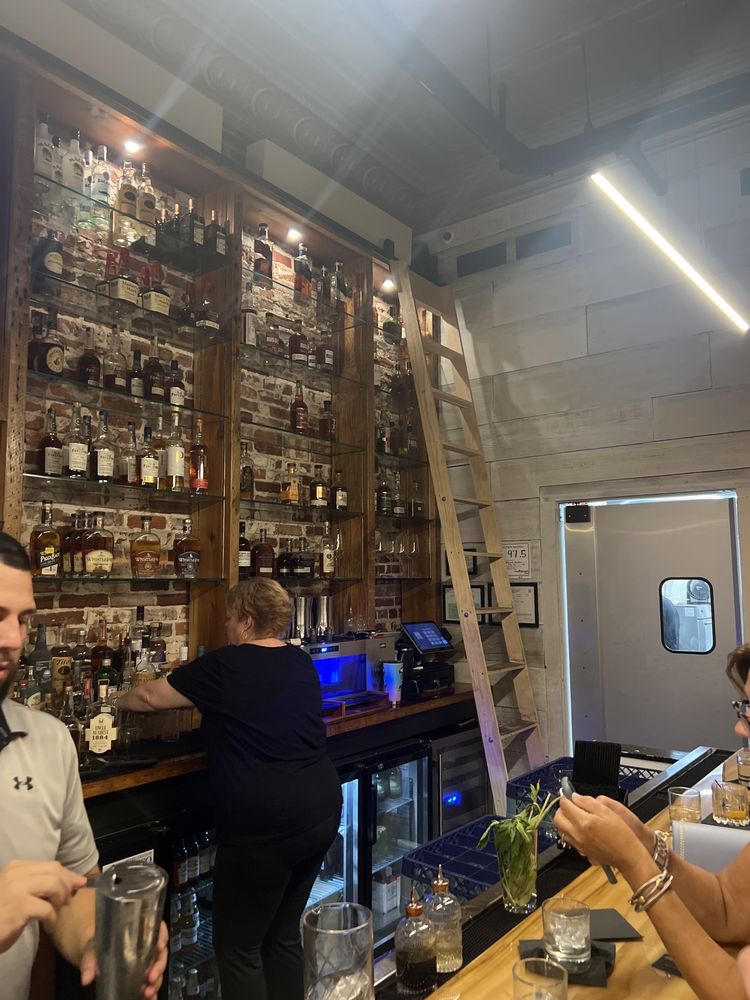 1906 Bistro & Bourbons