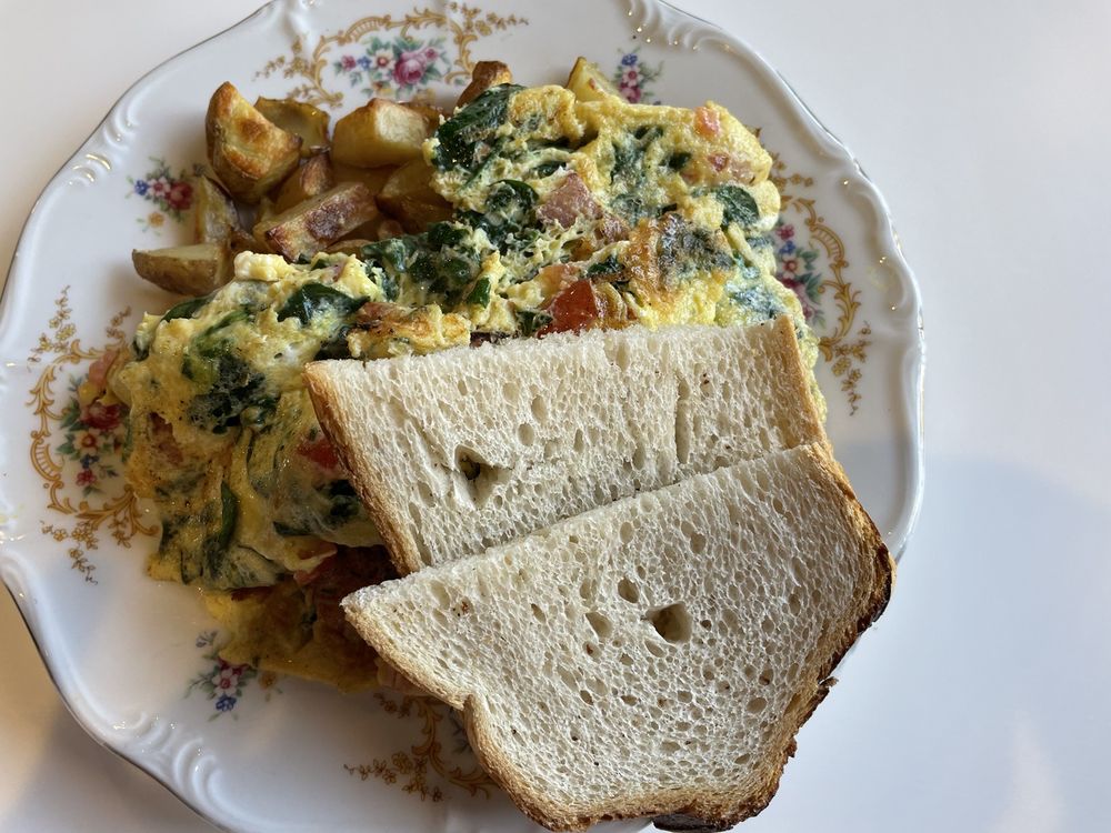 La Branche Bistro & Café