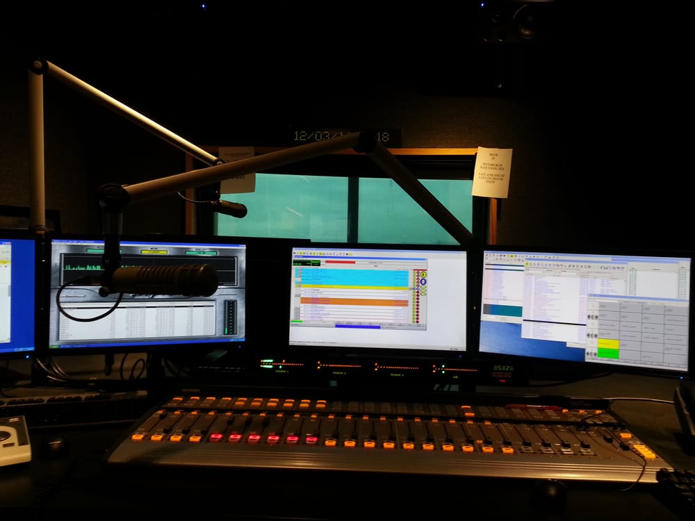 96.1 Kiss Fm WKST Radio Stations 200 Fleet St, Greentree