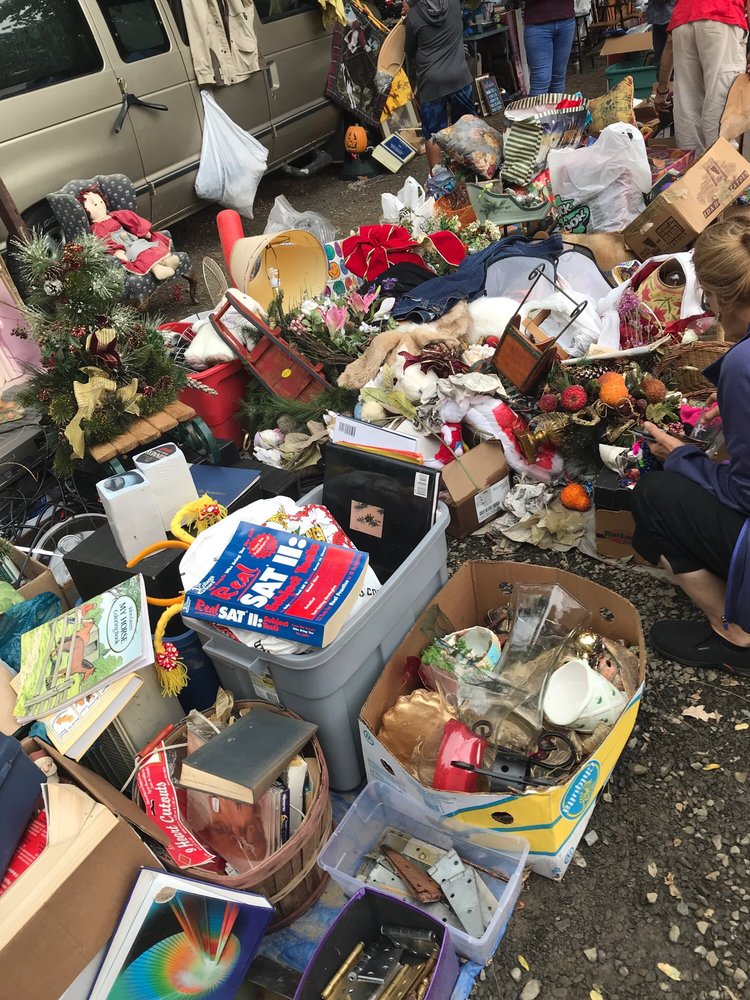 Redwood Flea Market