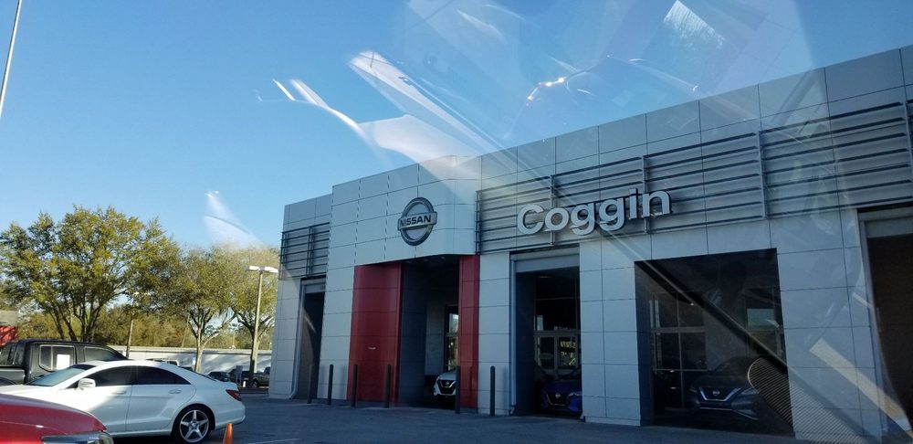 Coggin Nissan At The Avenues in Jacksonville