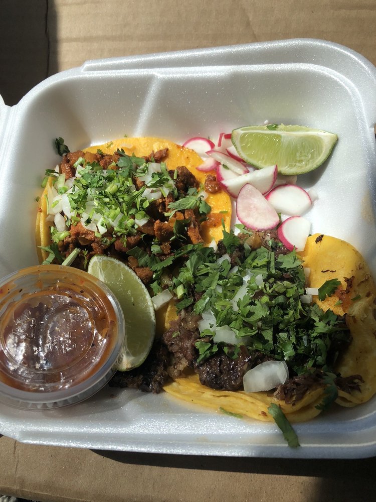 La Tapatia Taco Truck