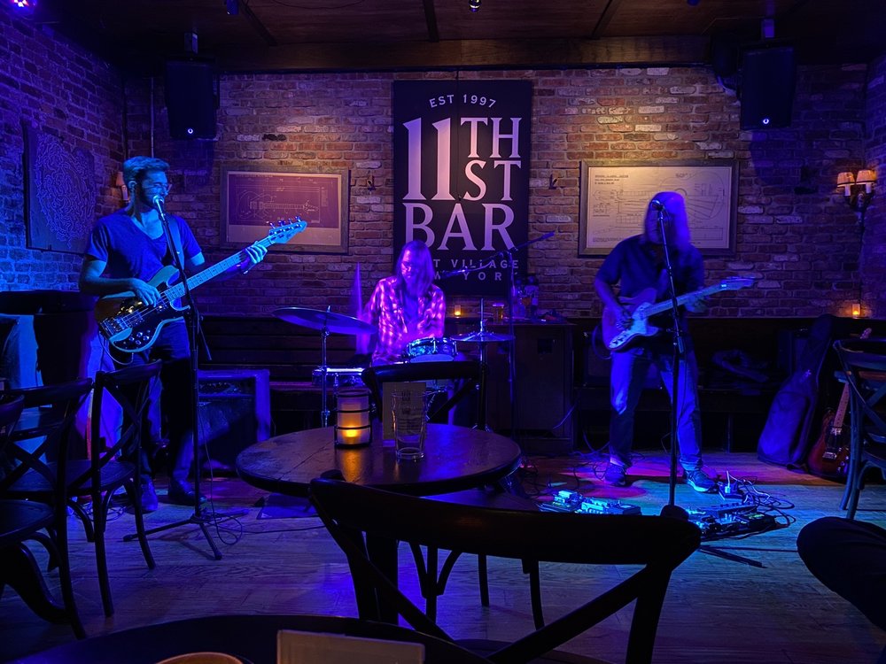 11th Street Bar