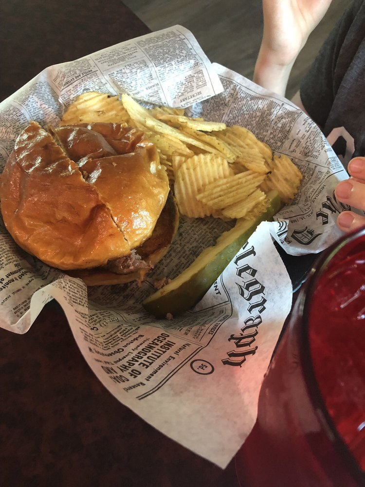 Beacon Sports Bar & Grill