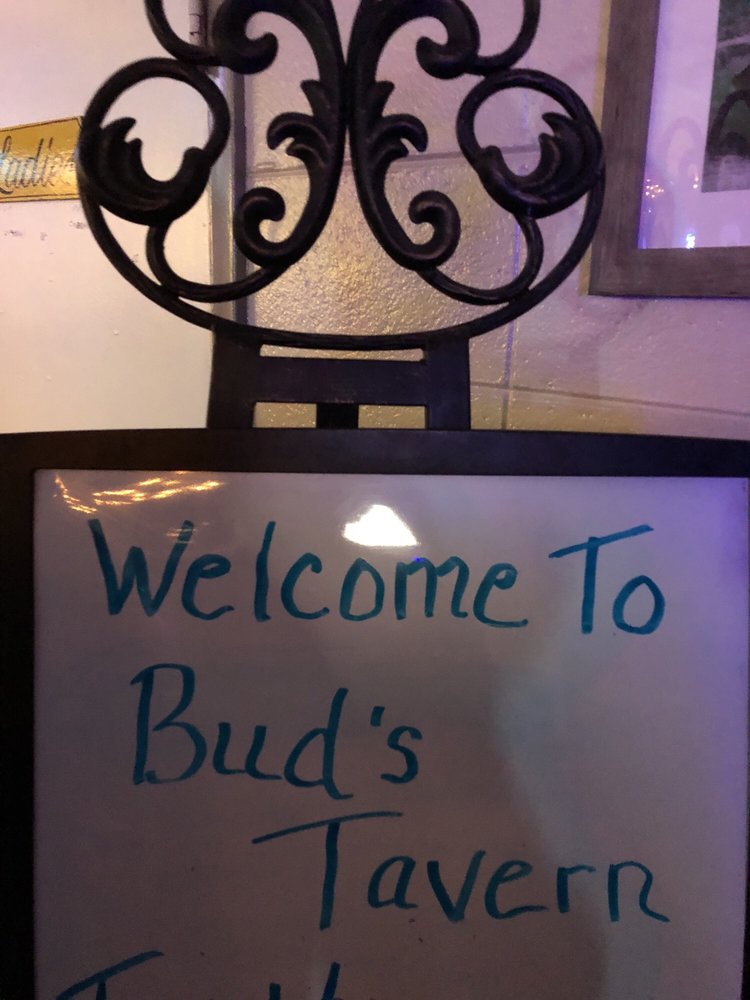 Buds Tavern
