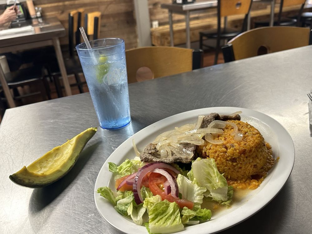 Miguelo's Cafe & Bar