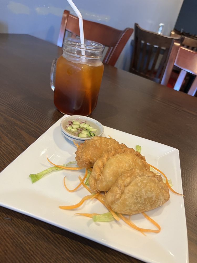Amina Thai
